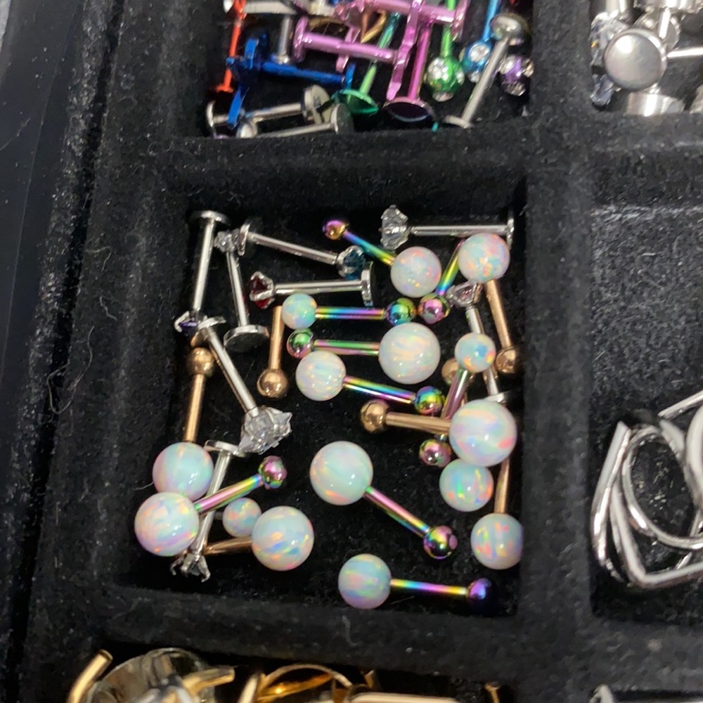 Daith jewelry-Cartlidge helix Body Jewelry - Picture 3 of 3